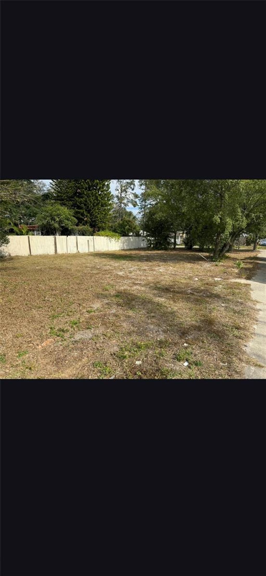 Photo of 1014 E Sitka Street, Tampa, FL 33604 (MLS # TB8470815)