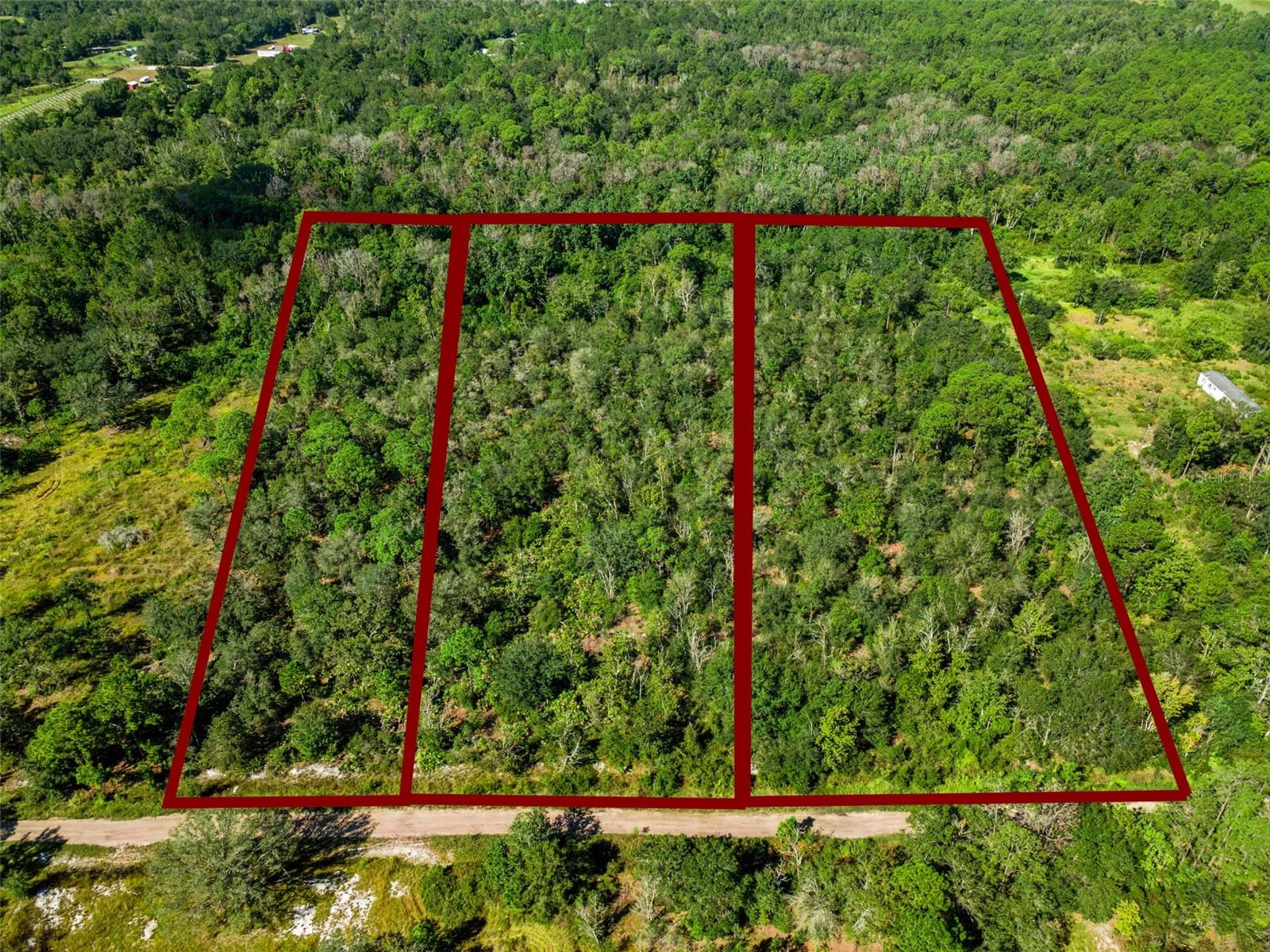 OAKRIDGE ESTATES - Land