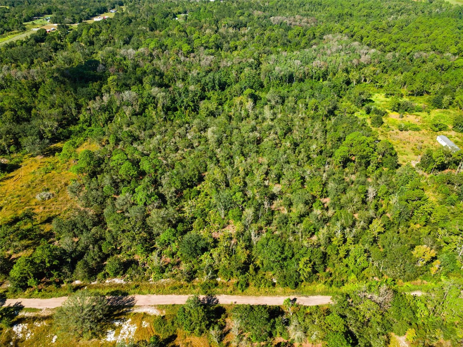 OAKRIDGE ESTATES - Land