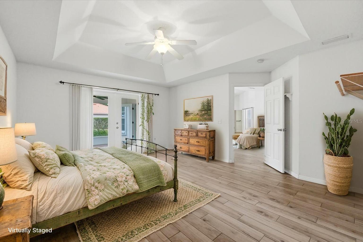 RICHMOND SQUARE PH 02 - Residential