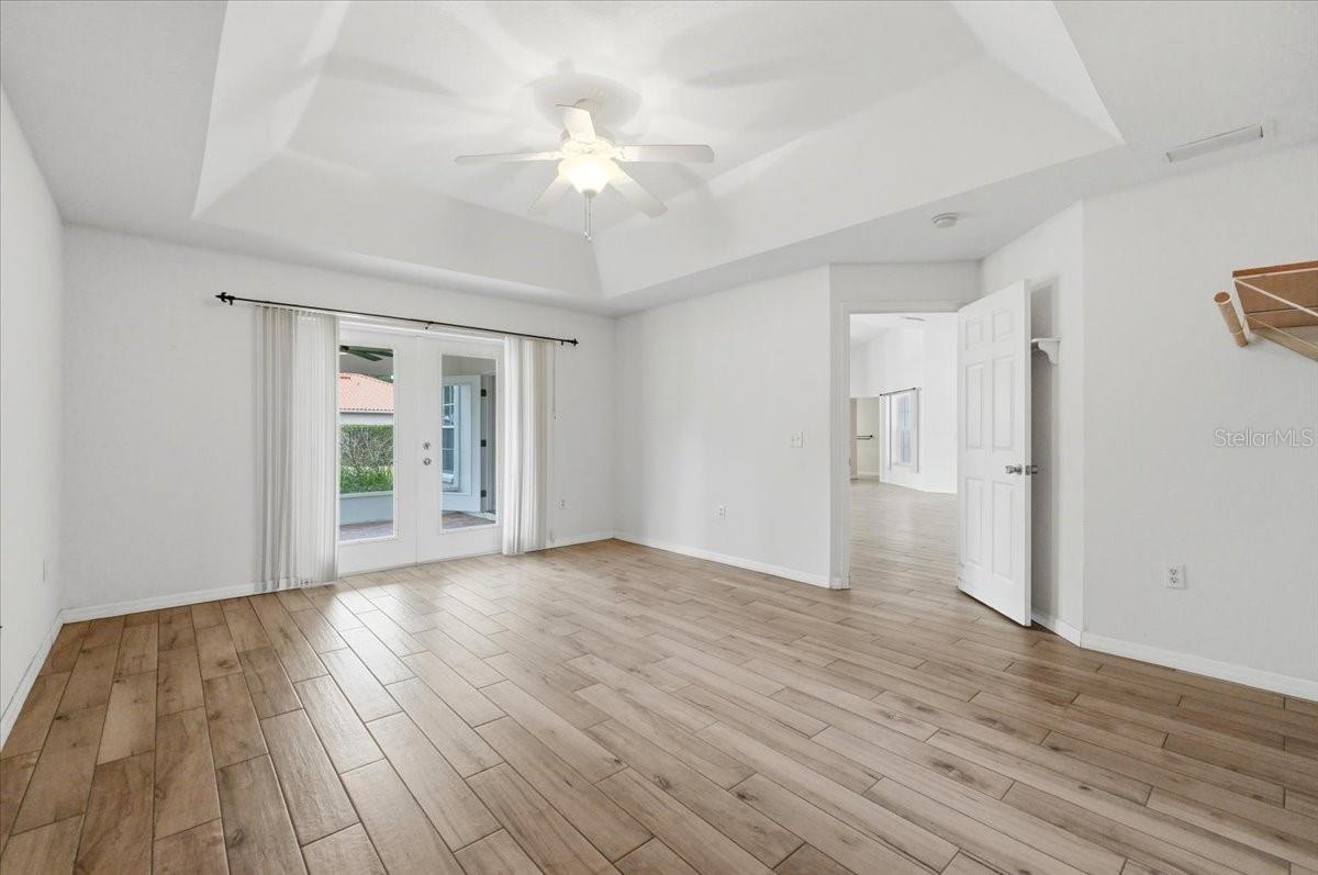 RICHMOND SQUARE PH 02 - Residential