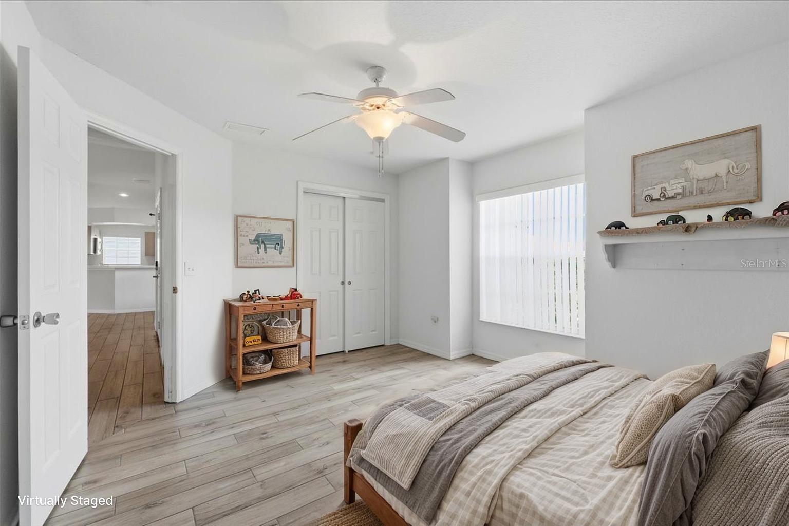 RICHMOND SQUARE PH 02 - Residential