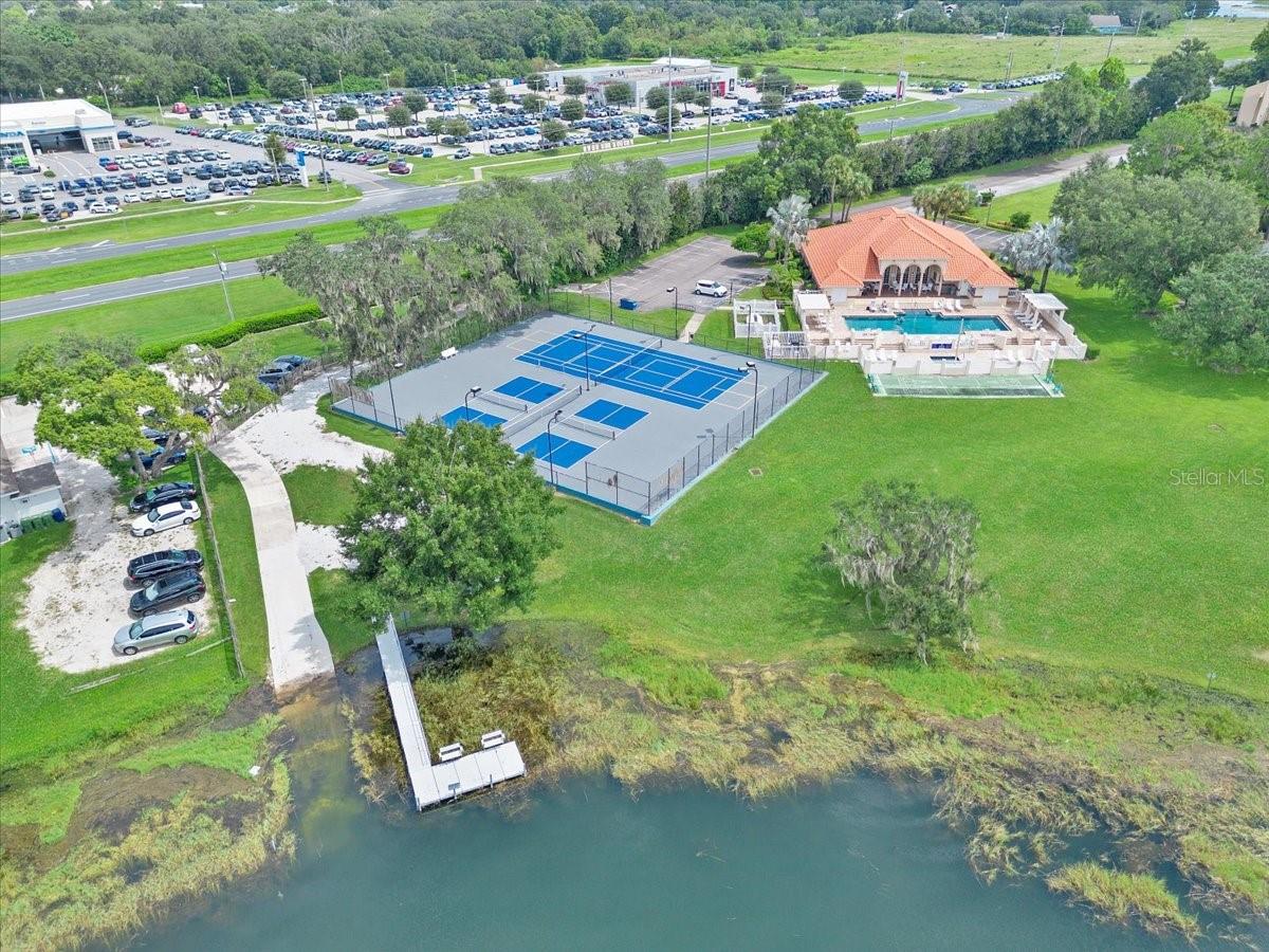 RICHMOND SQUARE PH 02 - Residential