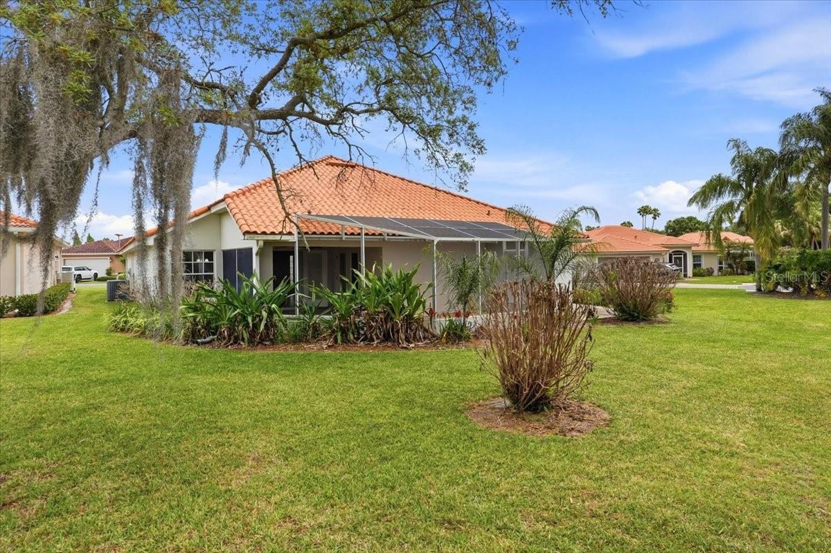 RICHMOND SQUARE PH 02 - Residential