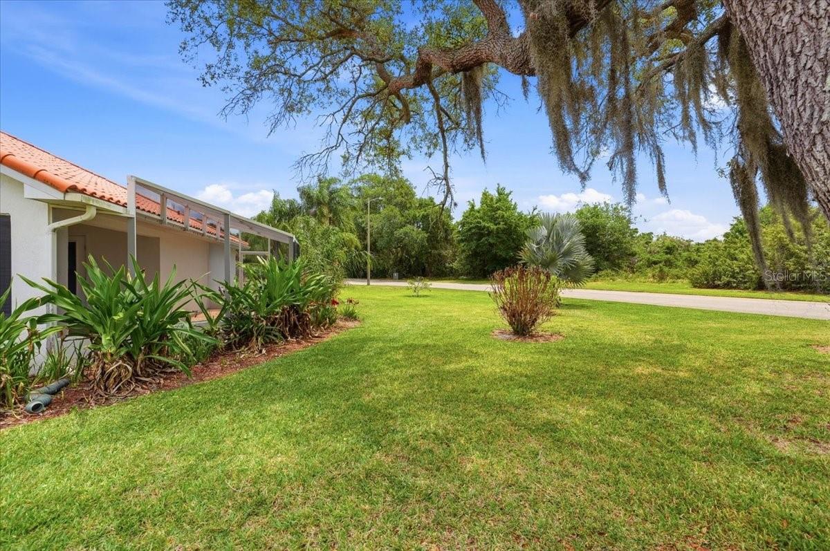 RICHMOND SQUARE PH 02 - Residential