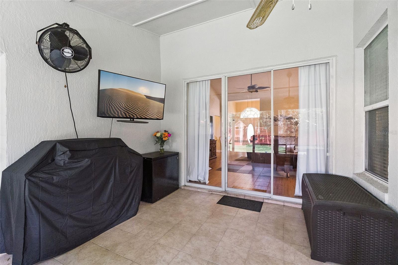 KINGSTON OAKS - Residential