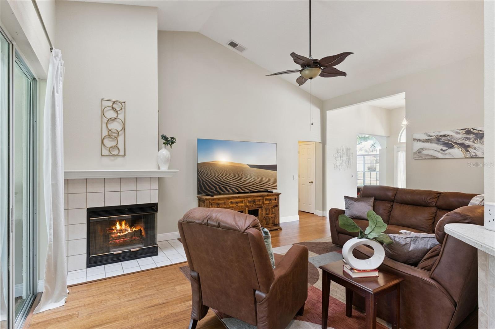 KINGSTON OAKS - Residential