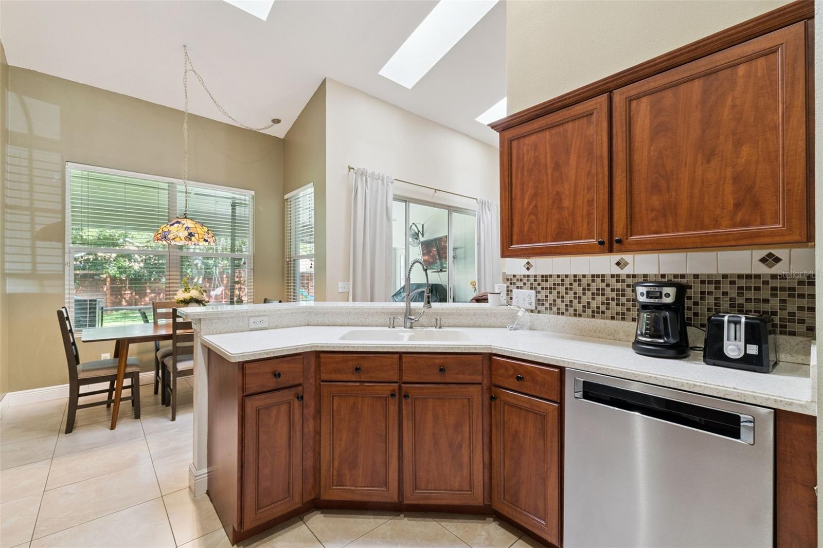 KINGSTON OAKS - Residential