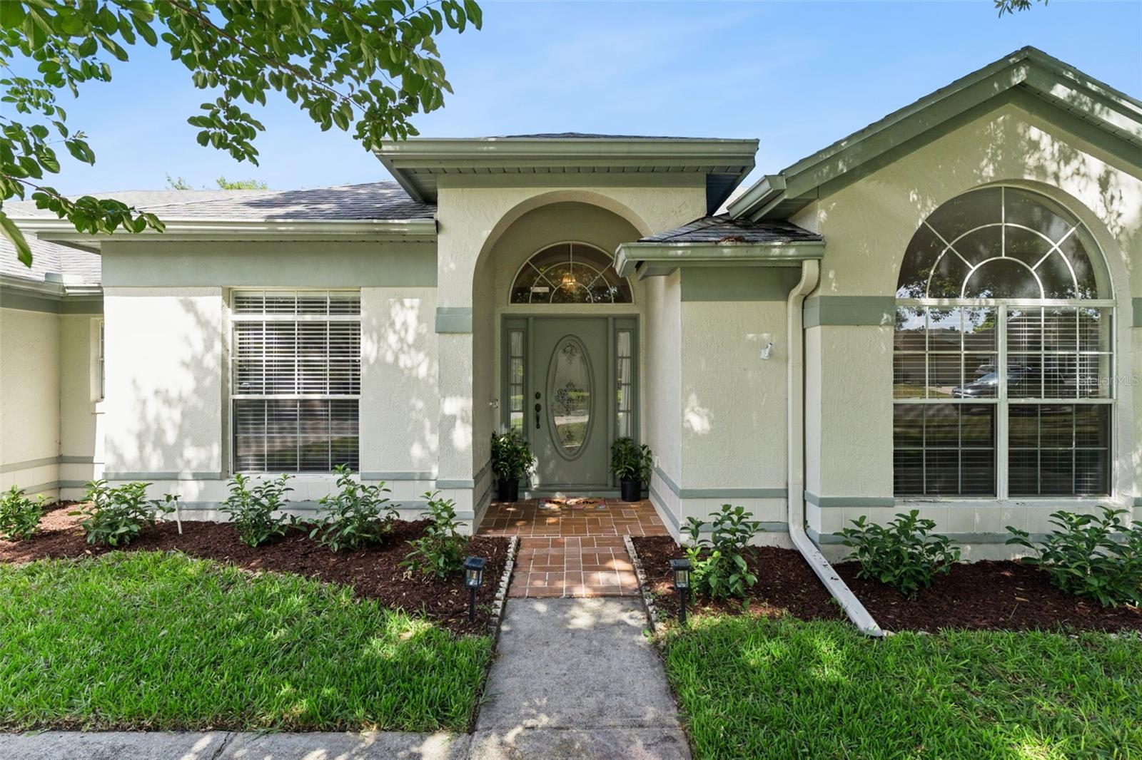 KINGSTON OAKS - Residential