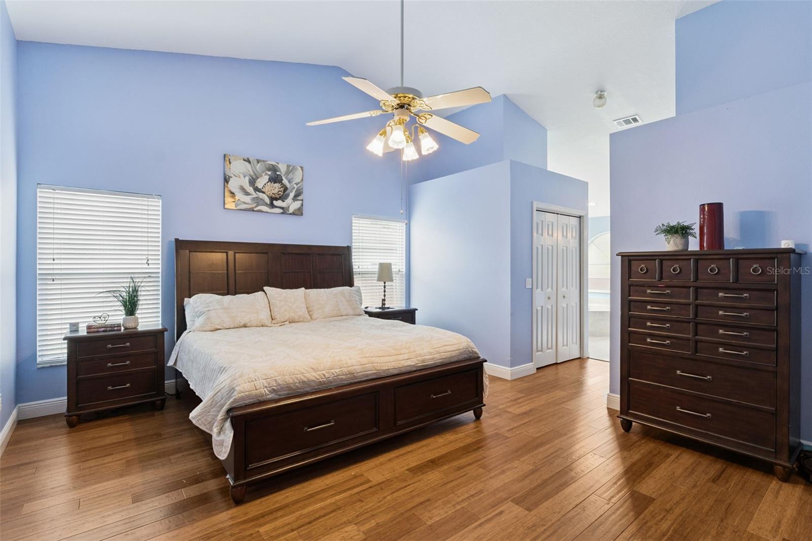 KINGSTON OAKS - Residential