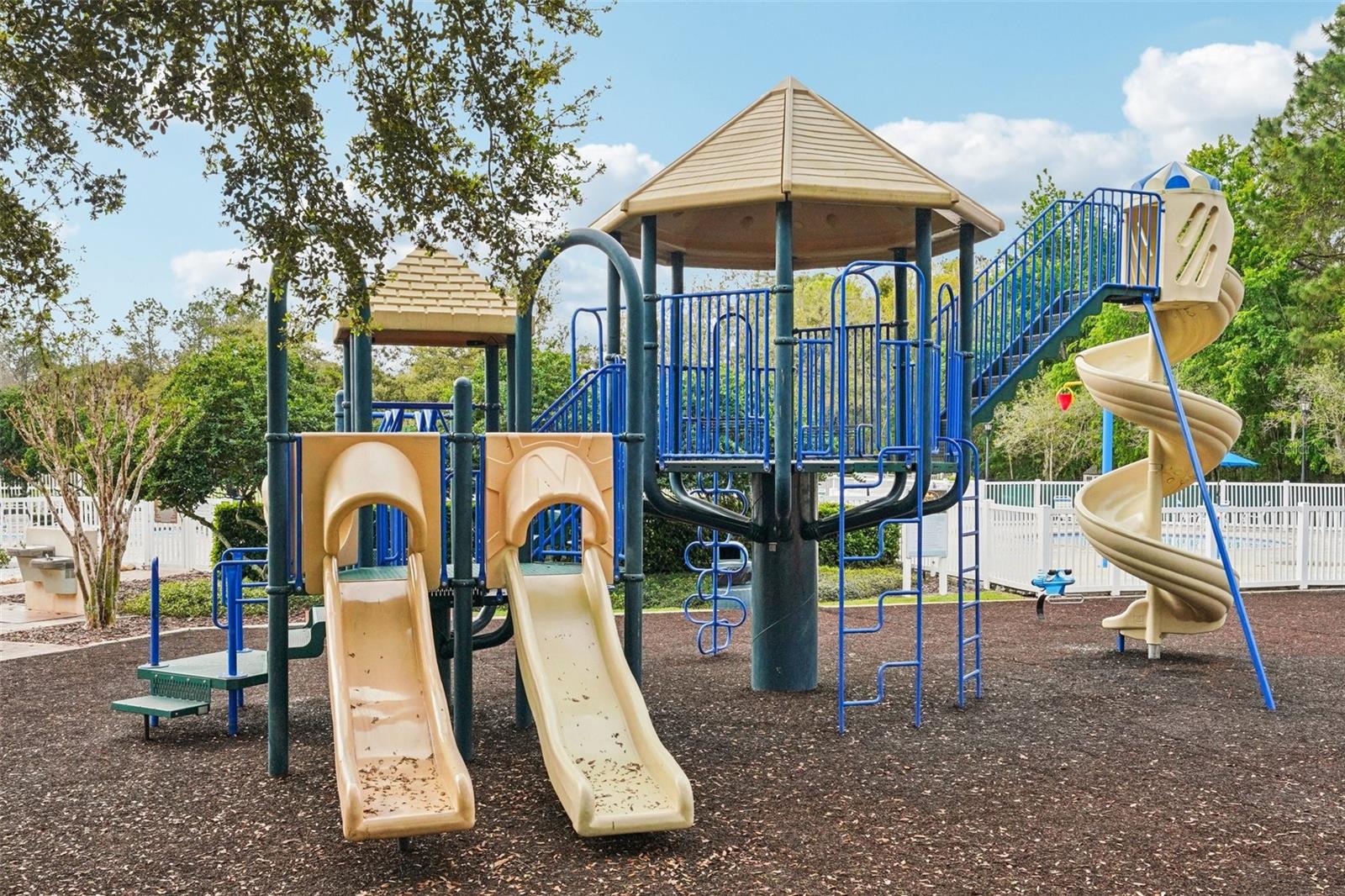 LEXINGTON OAKS VLGS 27A & 3L - Residential