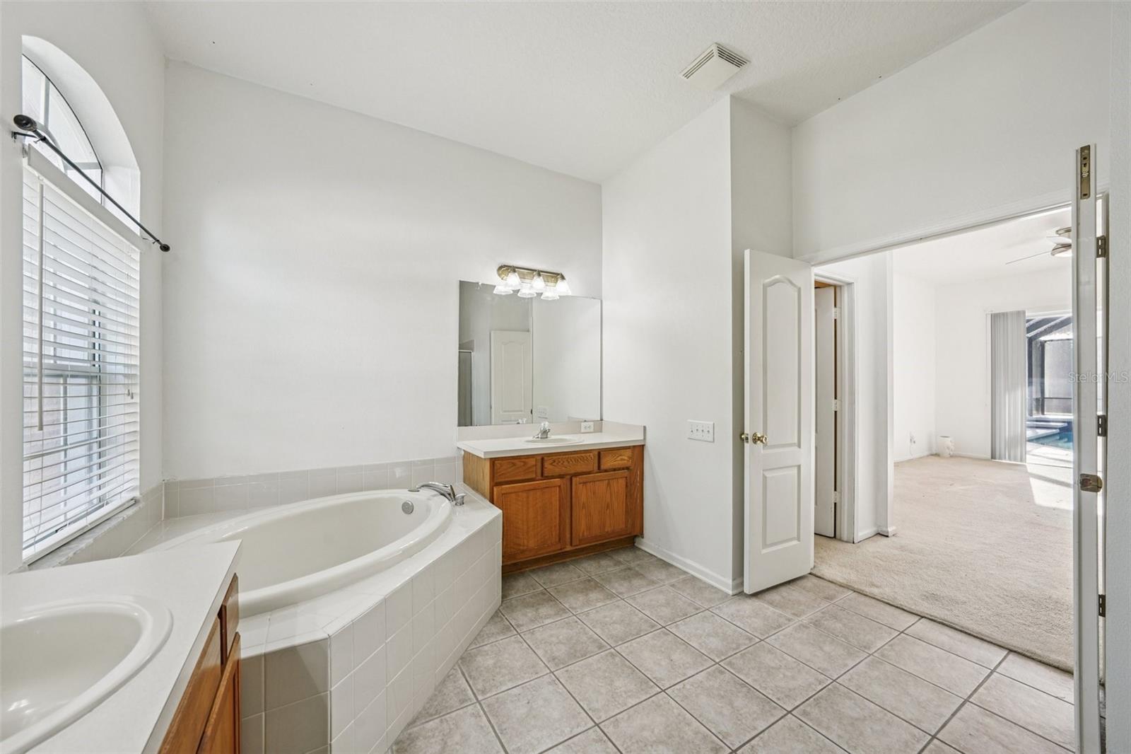 LEXINGTON OAKS VLGS 27A & 3L - Residential