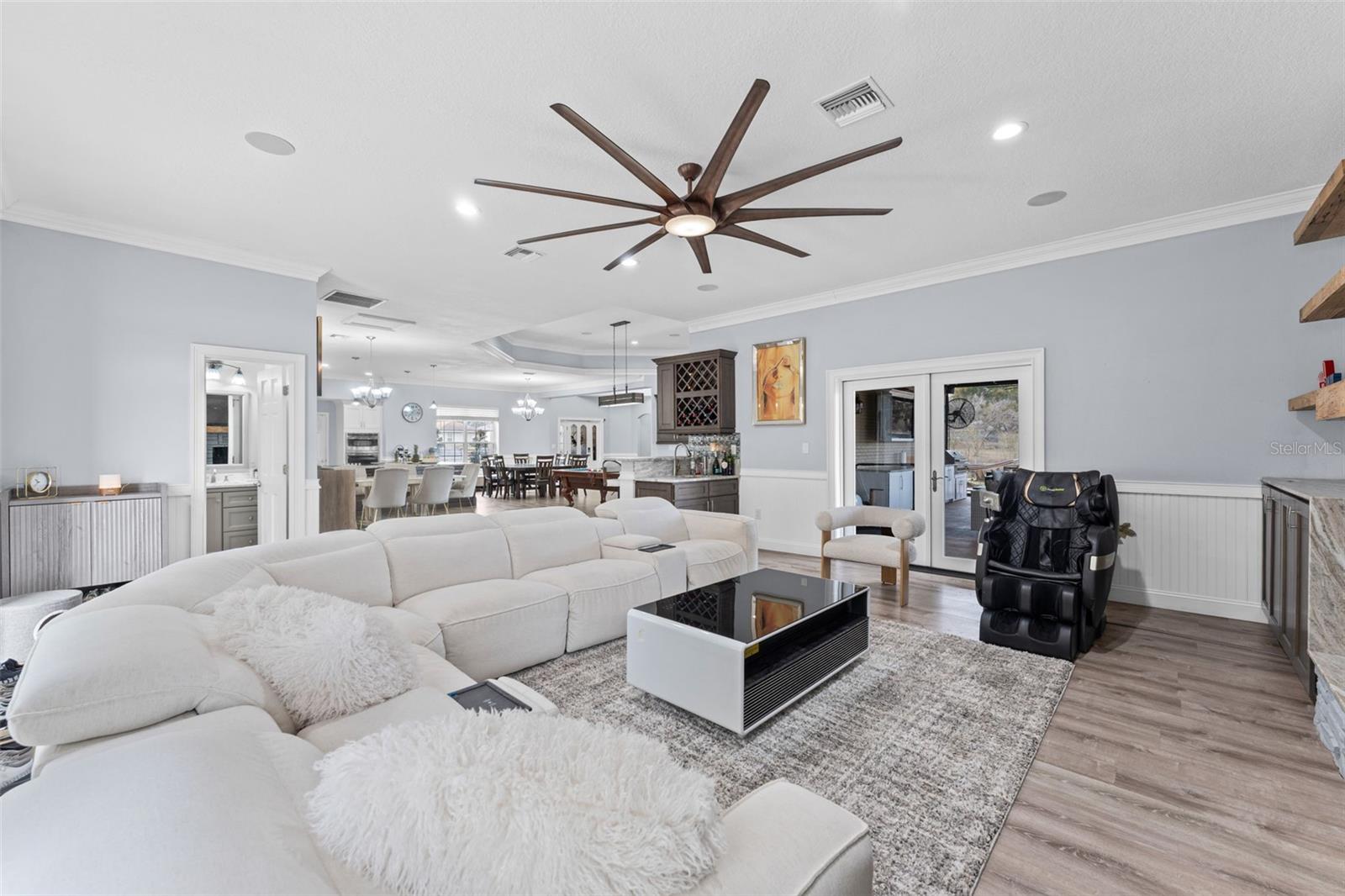 GROVELAND FARMS 16-22-25 - Residential