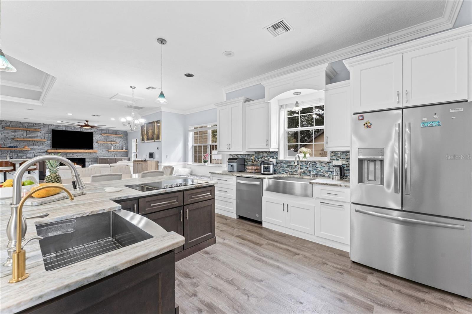 GROVELAND FARMS 16-22-25 - Residential