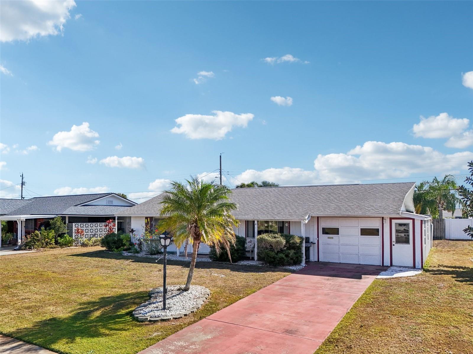 DEL WEBBS SUN CITY FLORIDA UN - Residential