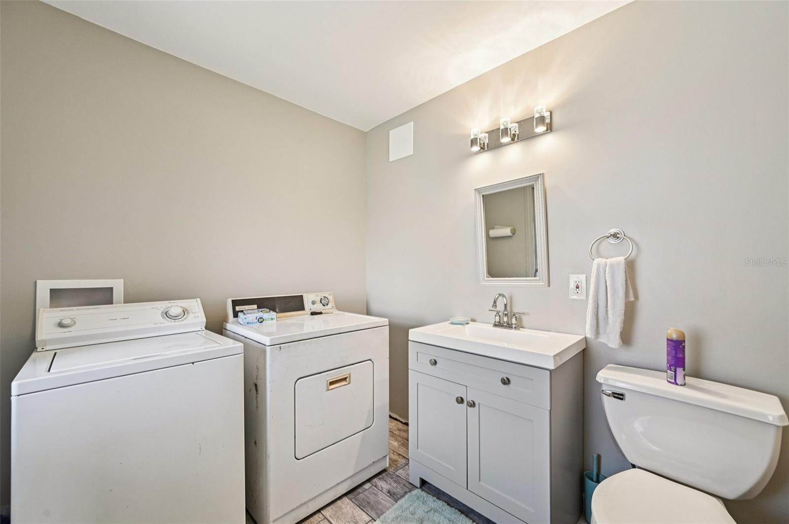 DEL WEBBS SUN CITY FLORIDA UN - Residential