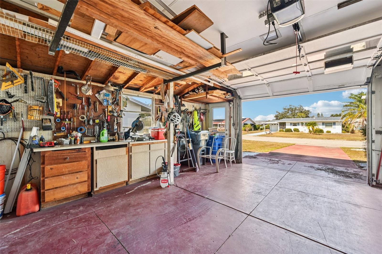 DEL WEBBS SUN CITY FLORIDA UN - Residential