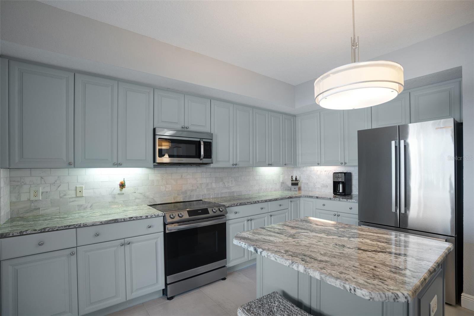 VILLAS AT BELLAGIO HARBOR VILLAGE - Residential Lease