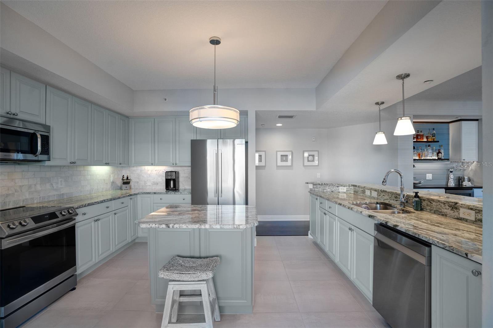 VILLAS AT BELLAGIO HARBOR VILLAGE - Residential Lease