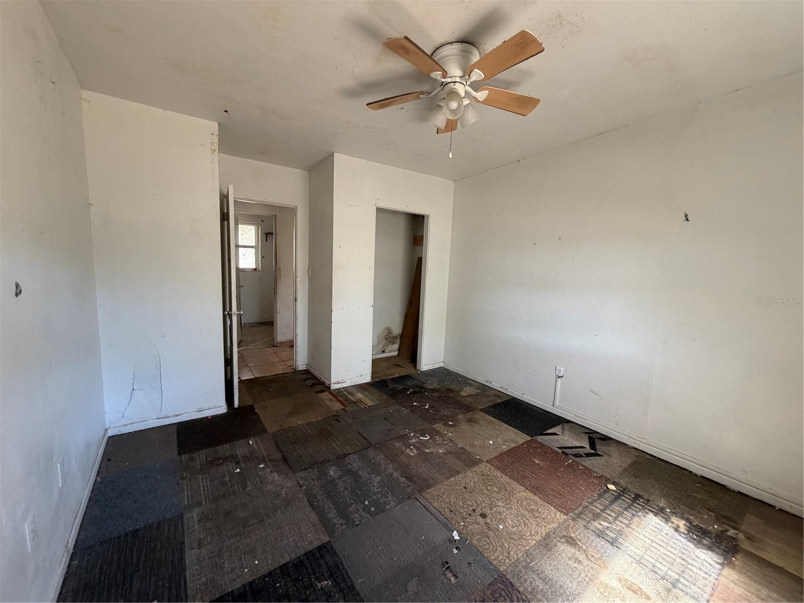 ACREAGE - Residential