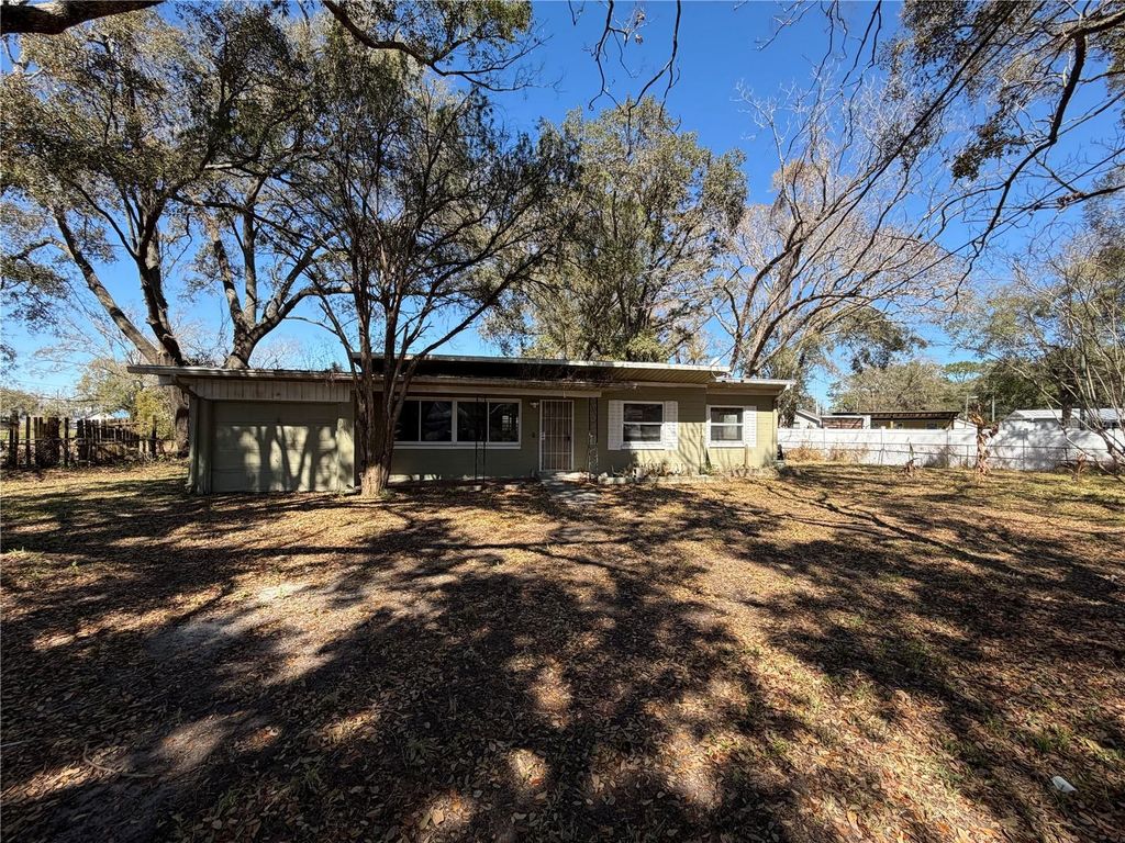 Photo of 2917 Forest City Terrace, Orlando, FL 32810 (MLS # O6384934)