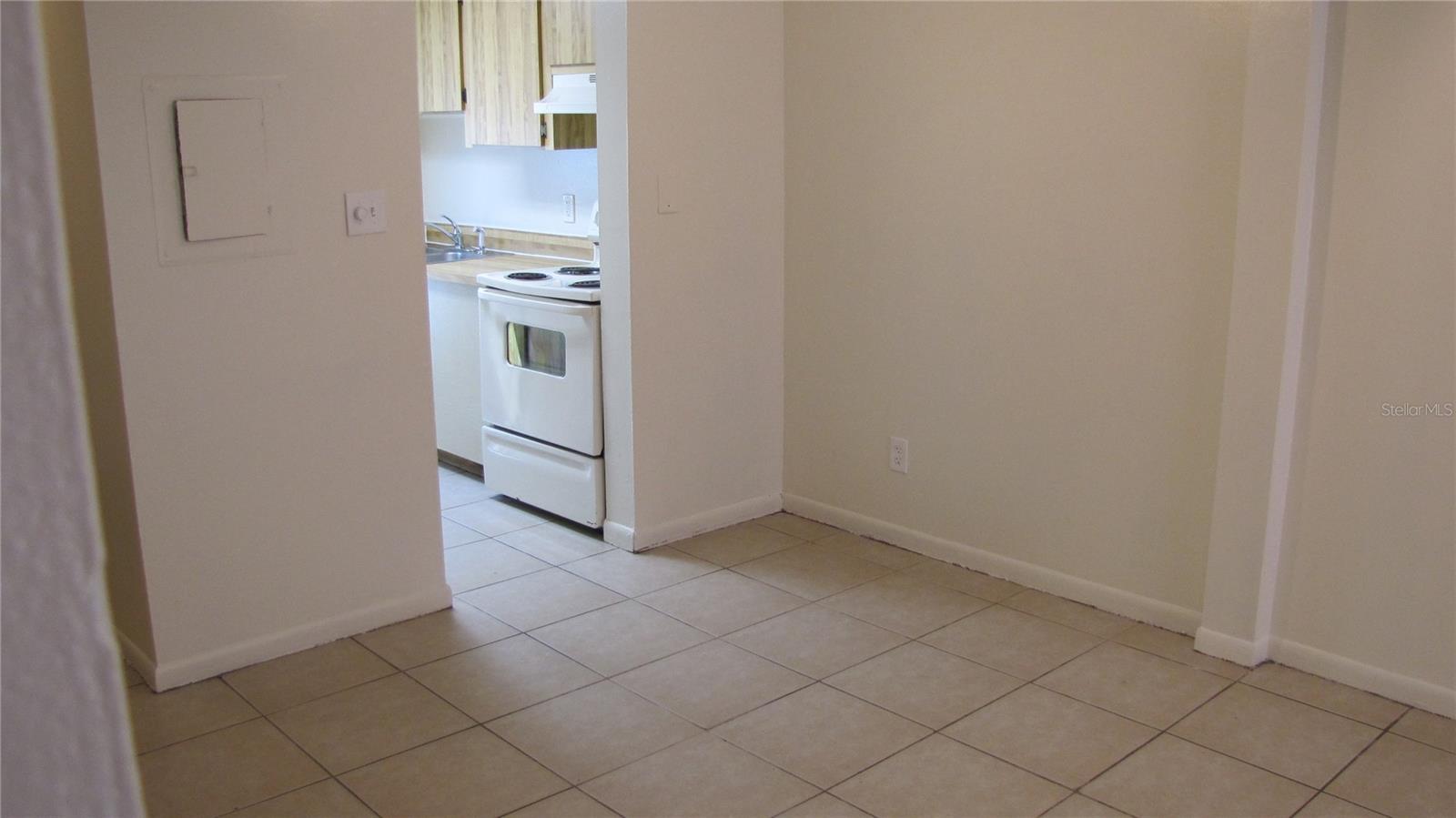 WASHINGTON SQUARE TOWNHOME CON - Residential Lease