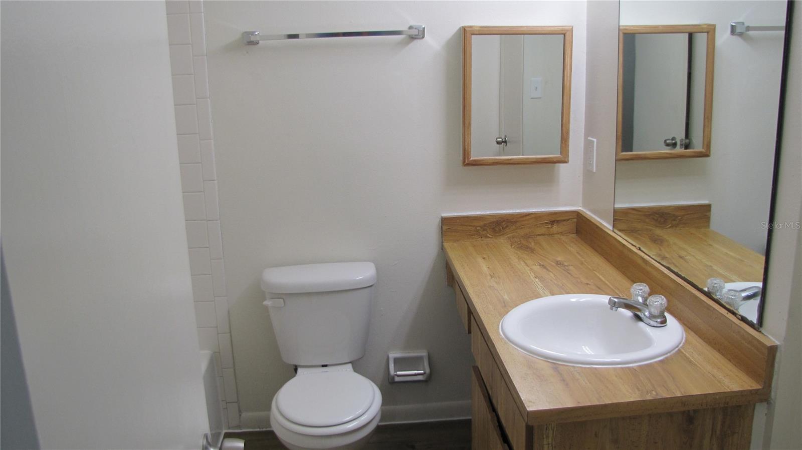 WASHINGTON SQUARE TOWNHOME CON - Residential Lease