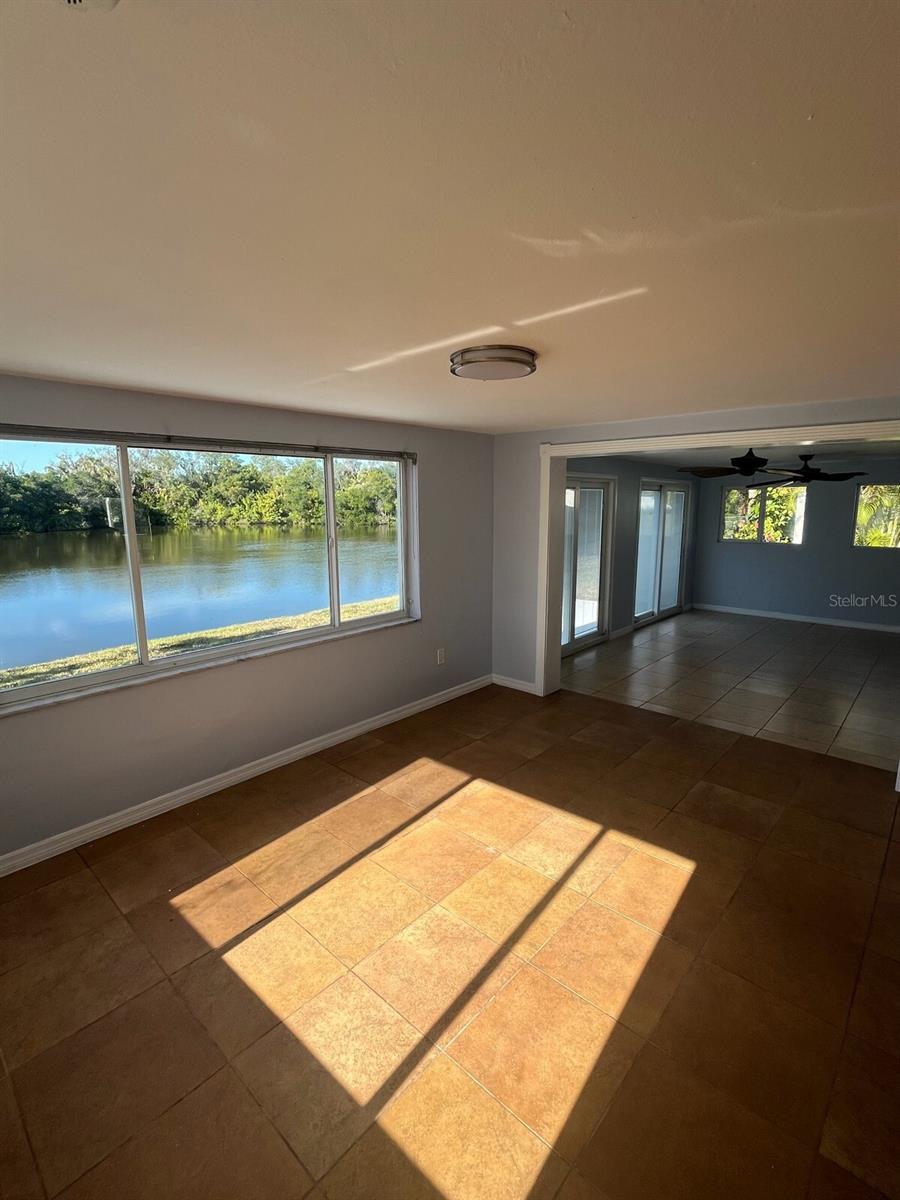 BEACON SQUARE - Residential