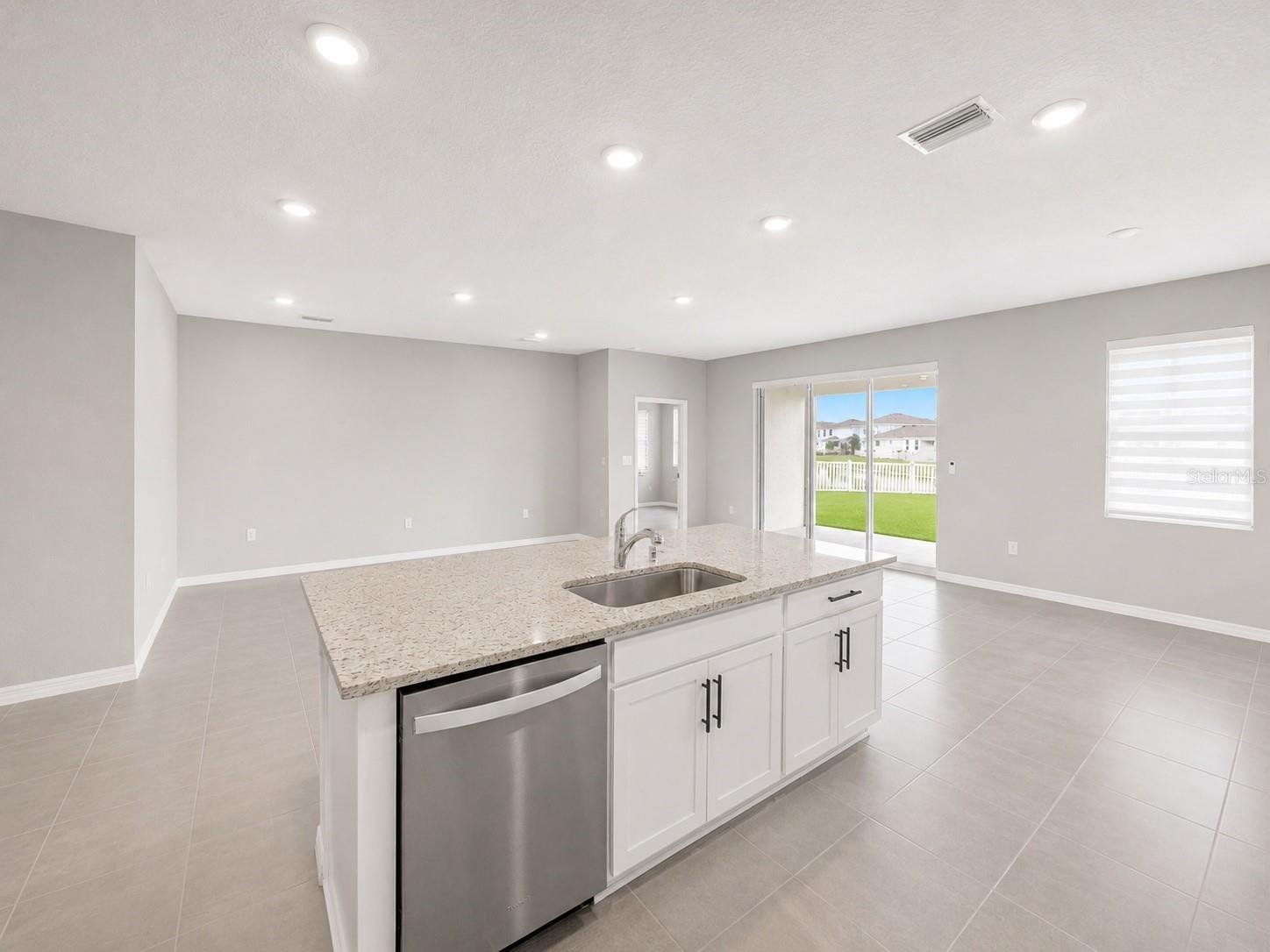 EPPERSON RANCH NORTH POD F PH - Residential Lease