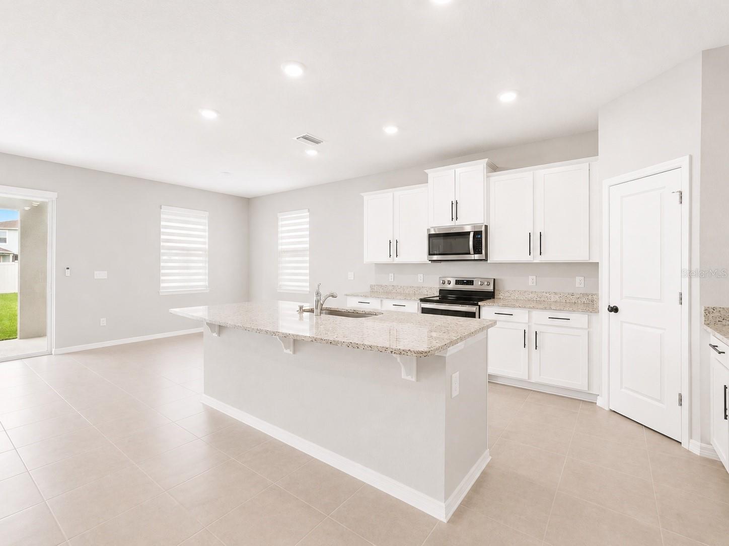 EPPERSON RANCH NORTH POD F PH - Residential Lease