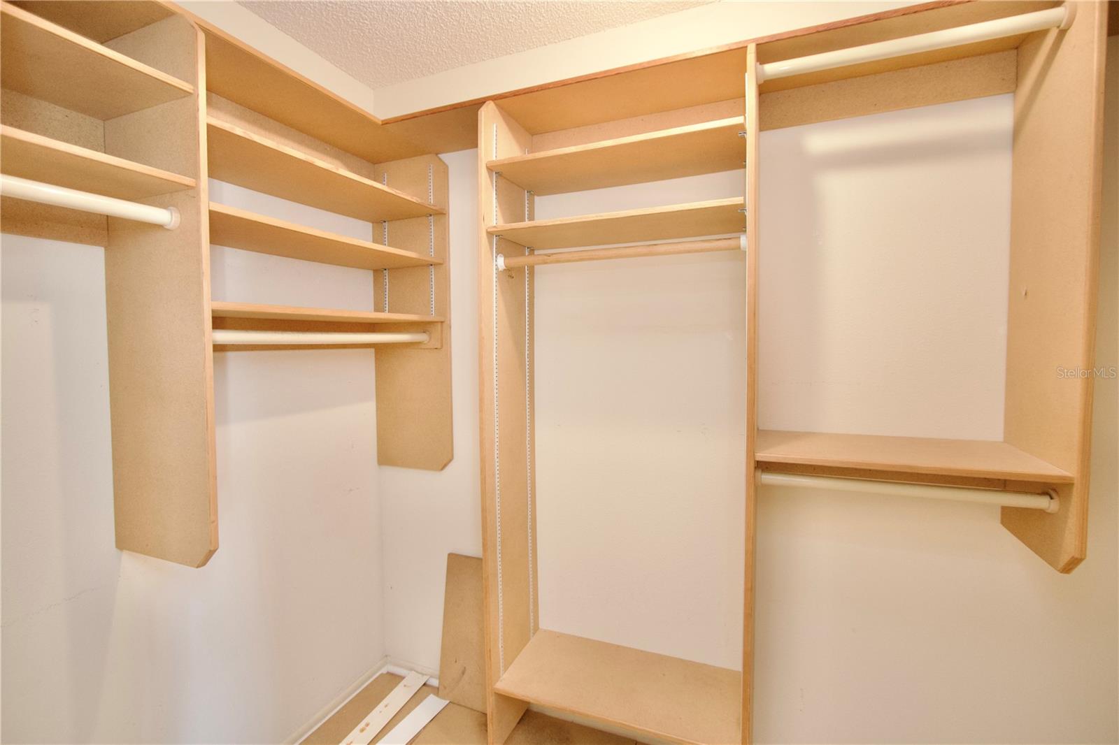 WEDGWOOD VILLAGE CONDO - Residential