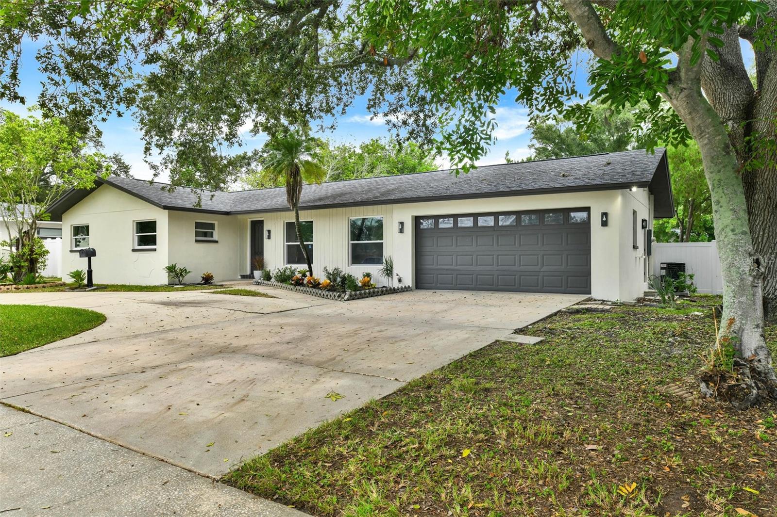 1207 S BELCHER ROAD