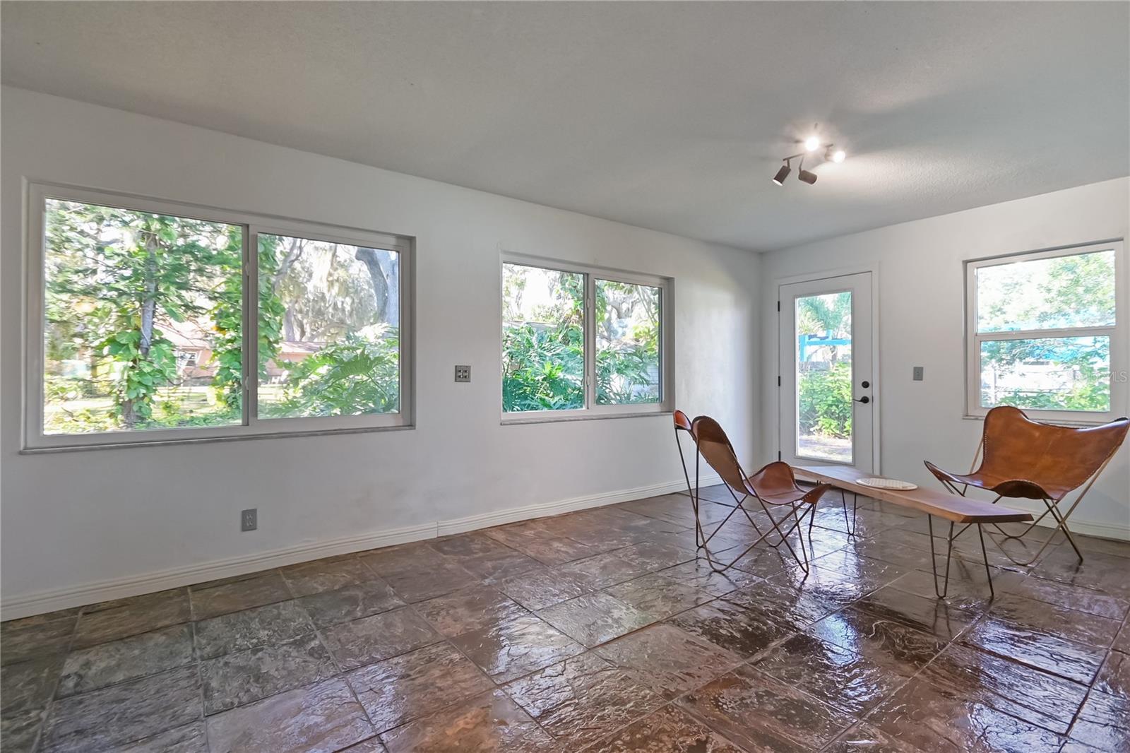 HARBOR OAKS UN 01 - Residential