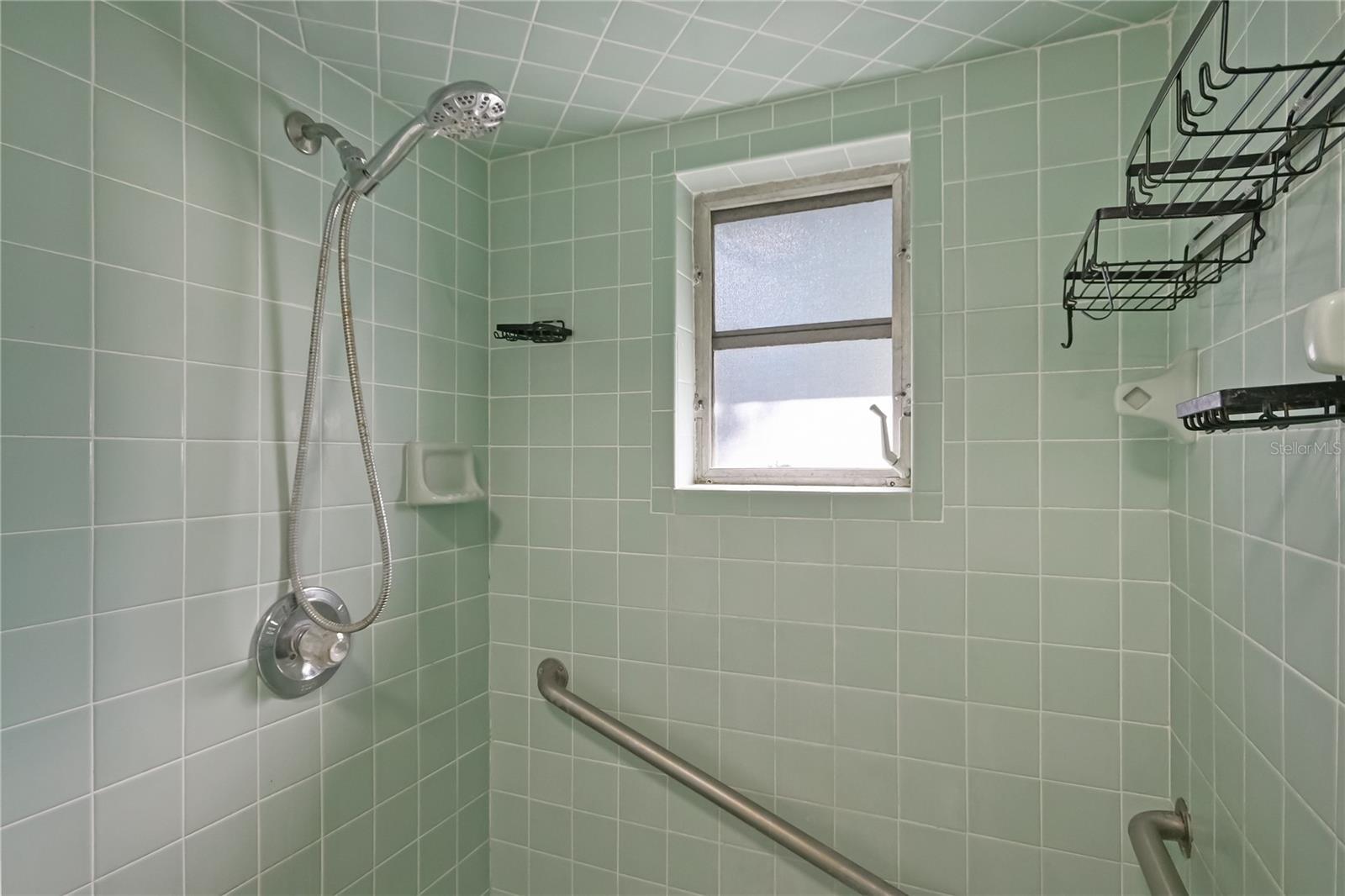 HARBOR OAKS UN 01 - Residential