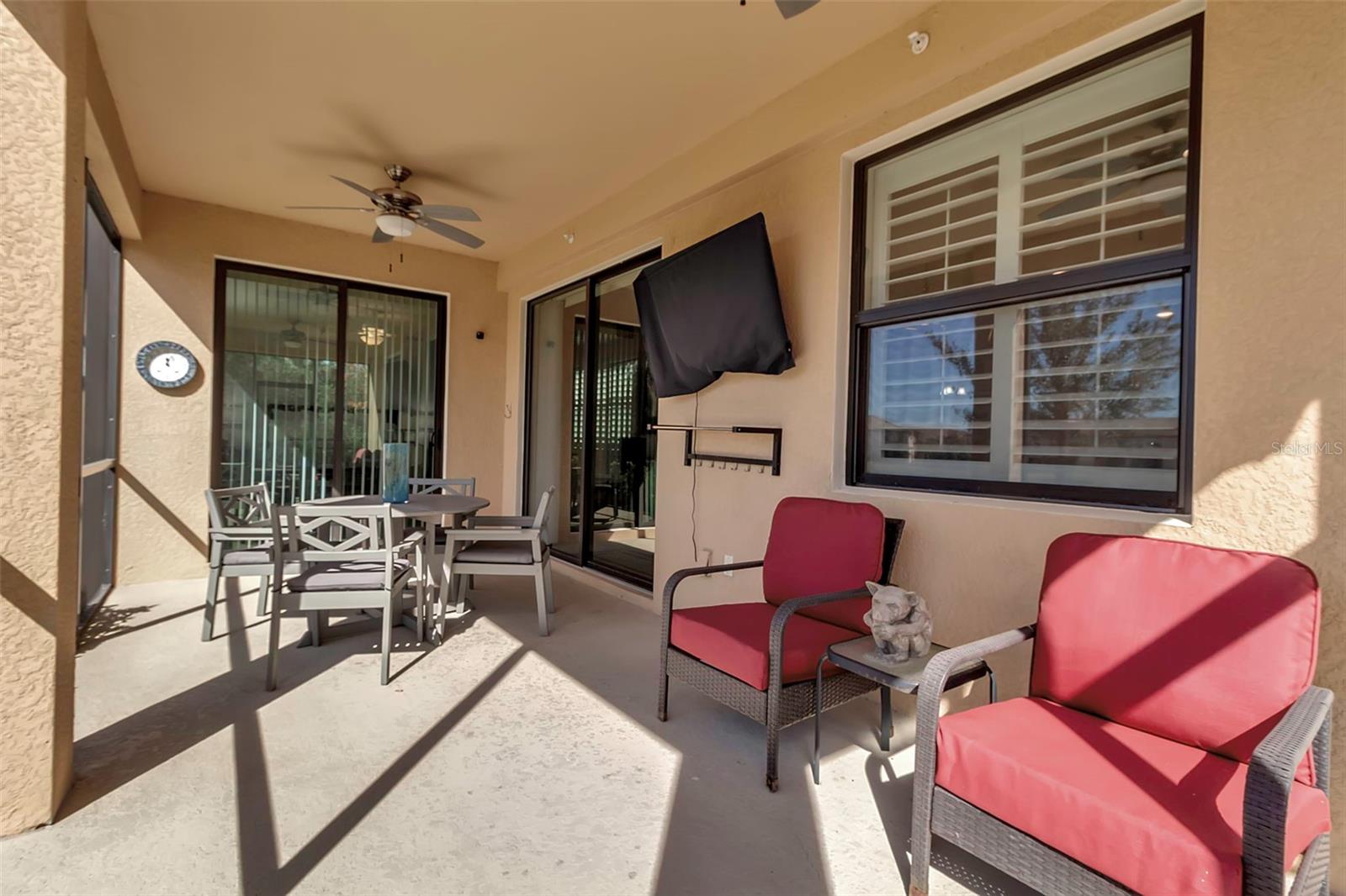 COACH HOMES 3/GRAN PARADISO BL - Residential