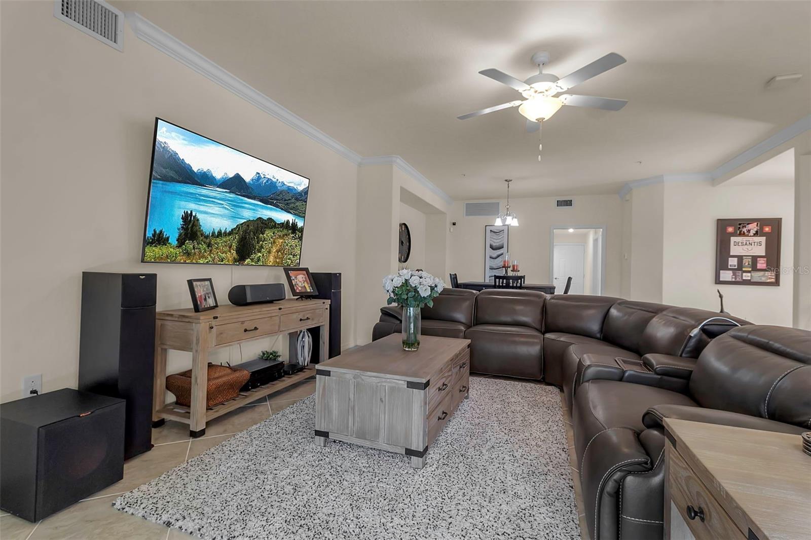 COACH HOMES 3/GRAN PARADISO BL - Residential