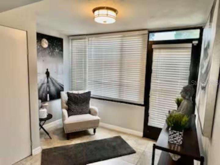 SOUTHPOINTE CONDO - Residential