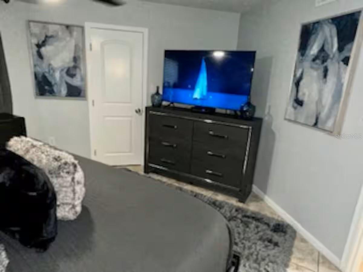 SOUTHPOINTE CONDO - Residential