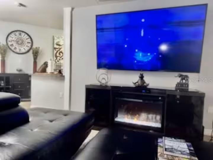 SOUTHPOINTE CONDO - Residential