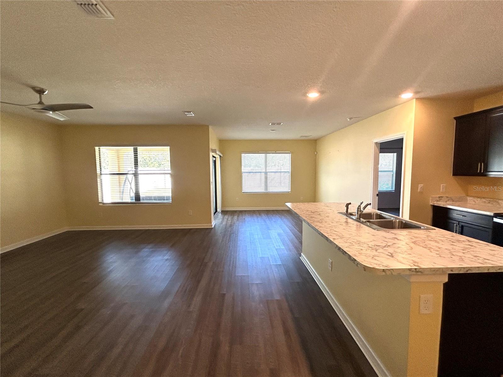 DUNES/INDIAN RI PRE POD15 - Residential Lease