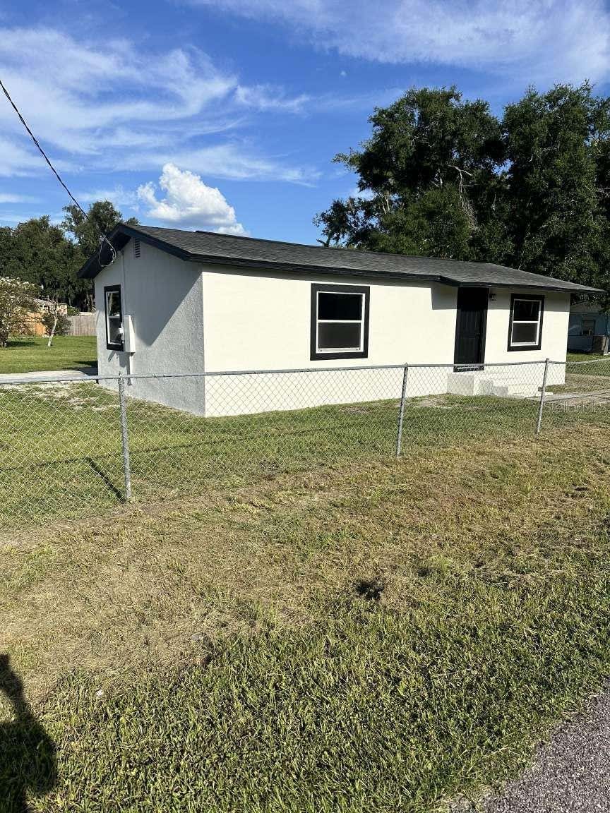 Photo of 3329 Lynn Drive, Lakeland, FL 33805 (MLS # TB8534922)