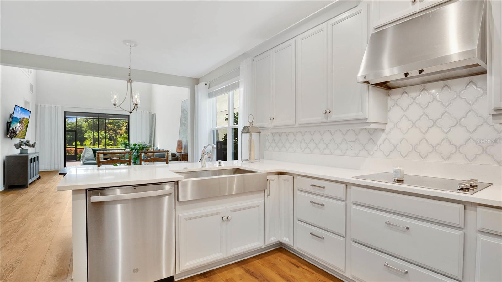 MEADOWS AT HAWKS CREST - Residential