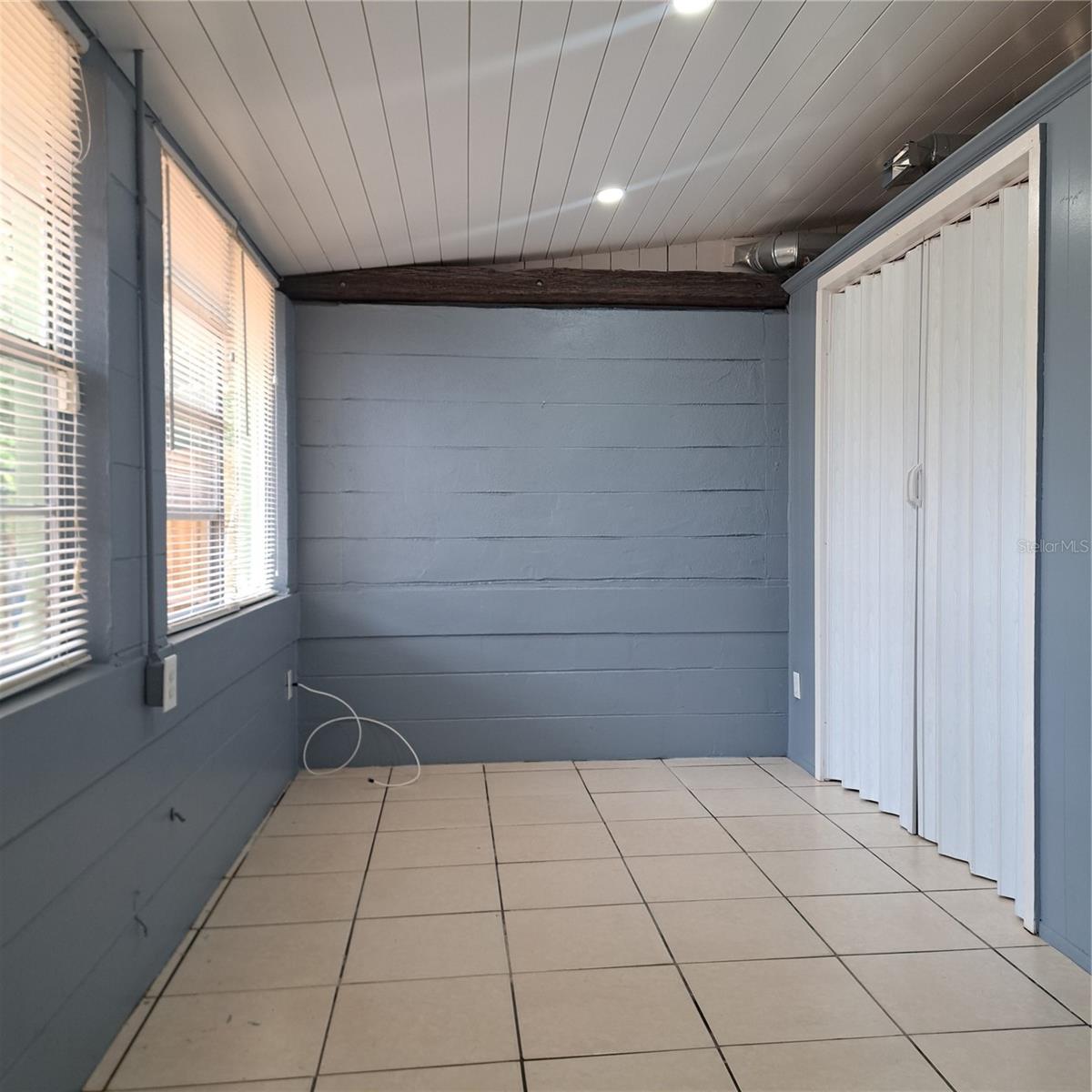 FORREST BLUFF K & H REP - Residential Lease