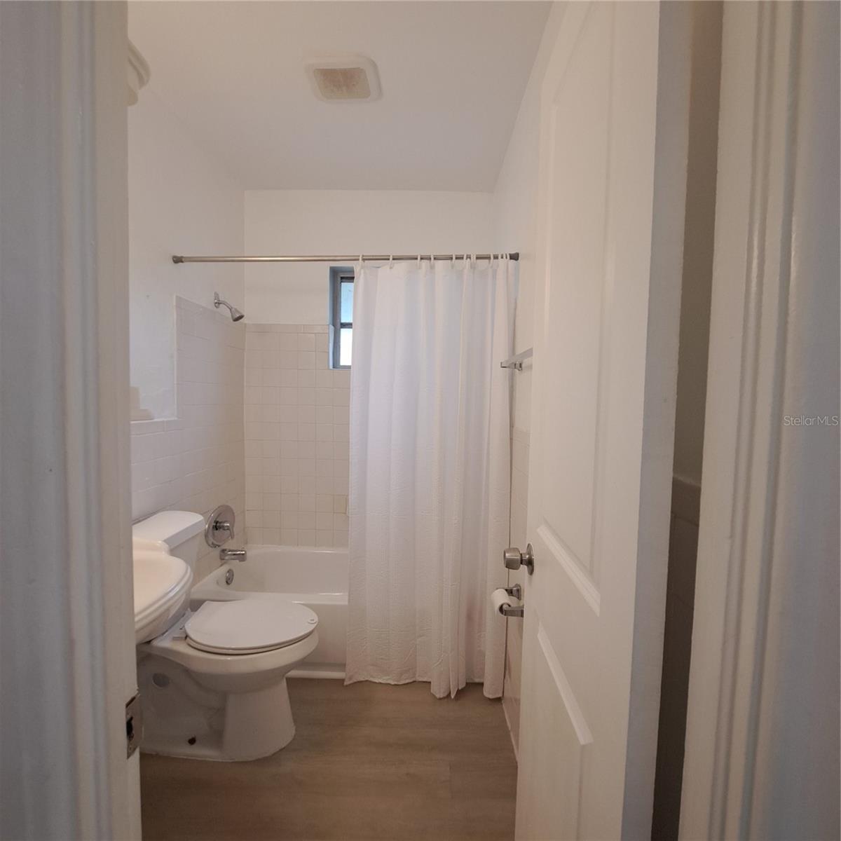 FORREST BLUFF K & H REP - Residential Lease