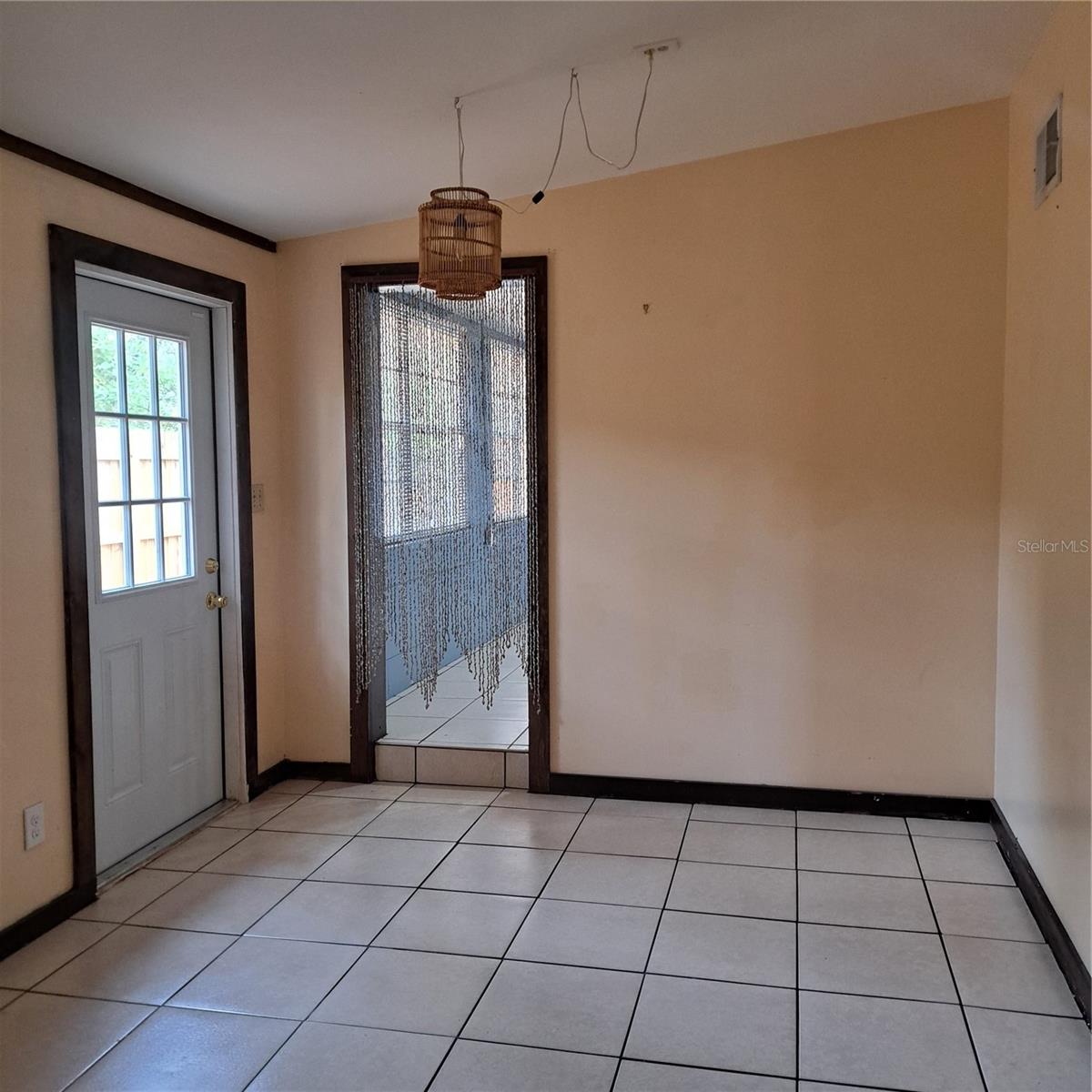 FORREST BLUFF K & H REP - Residential Lease