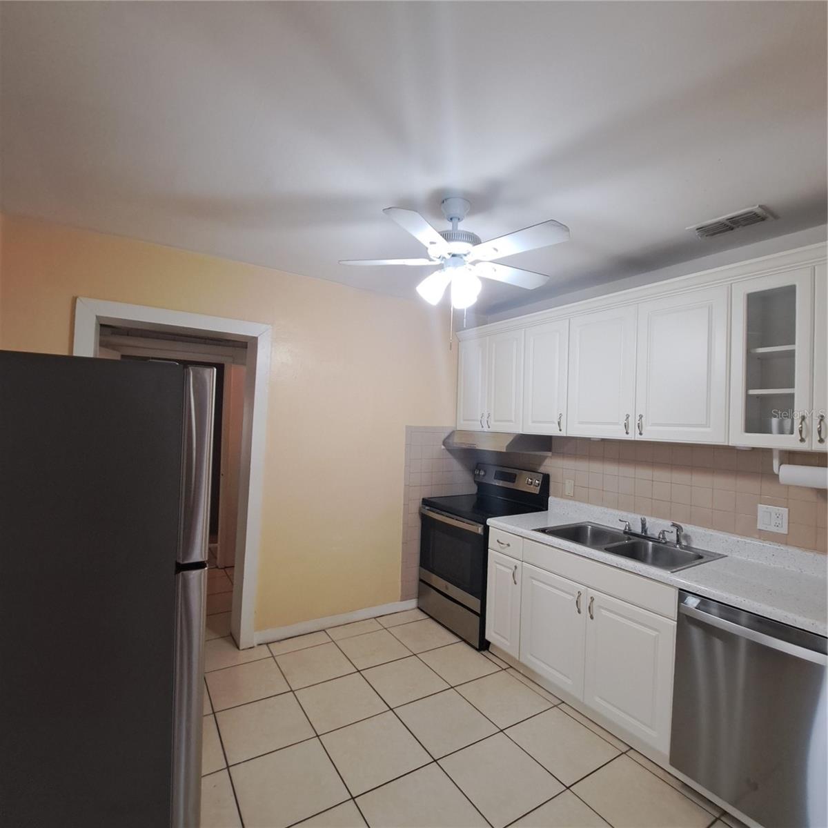 FORREST BLUFF K & H REP - Residential Lease