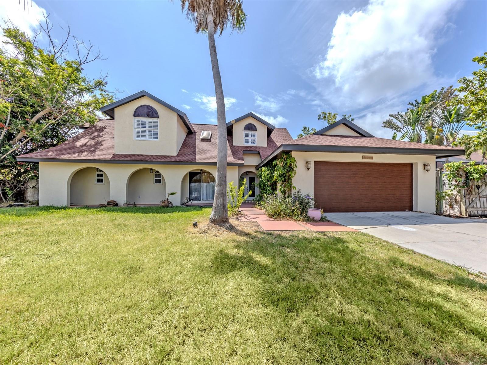 Search Properties for Sale 2 1533 FUNDY ROAD