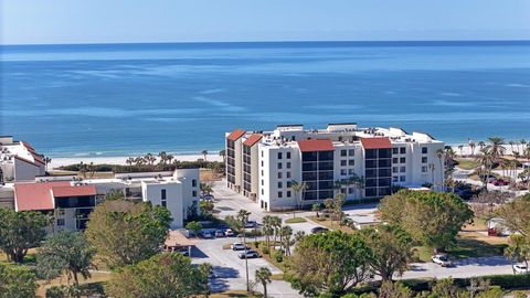 A home in LONGBOAT KEY