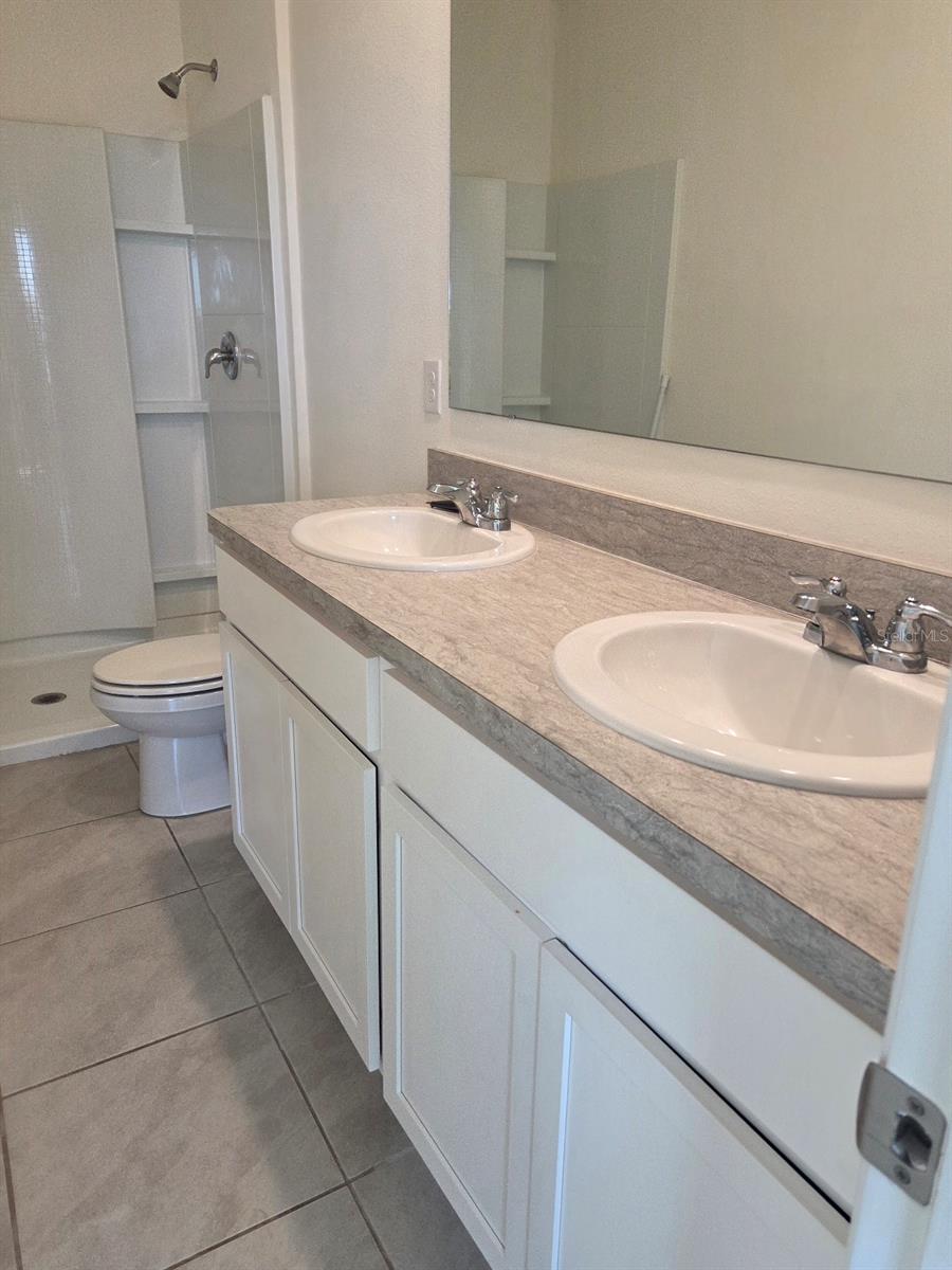 THOMPSON GROVE - Residential