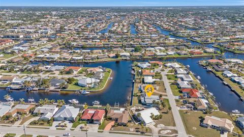 A home in PUNTA GORDA